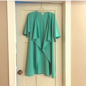 Lularoe Mint Shirley NWT size small